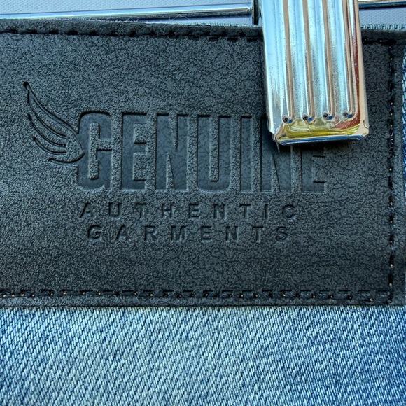 Genuine Authentic Fashion Fit Distressed Ultra High Rise Jeans Size 32W/38L - Picture 10 of 14